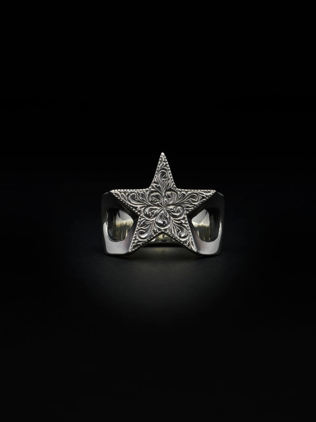 Engraved Star Ring – Antidote